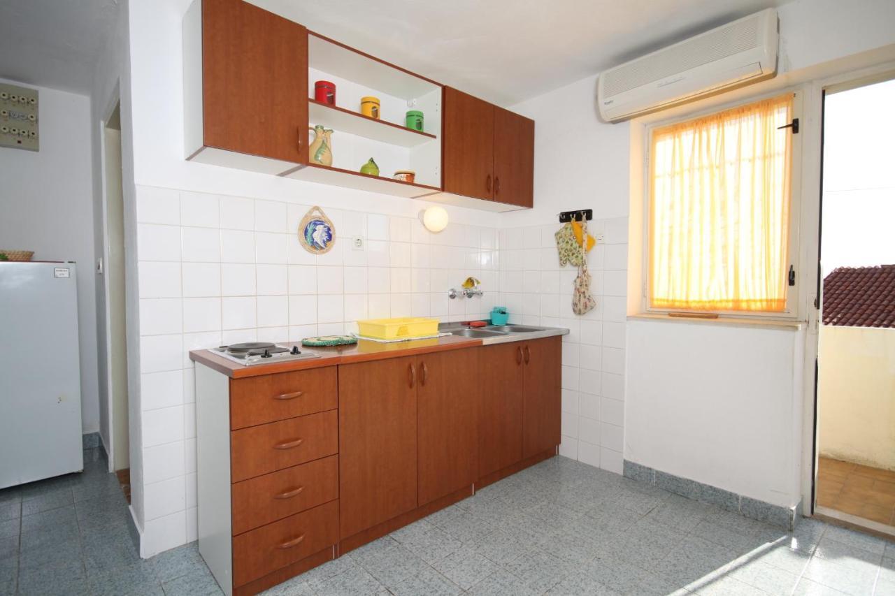 Apartments By The Sea Marusici, Omis - 8632 ミミツェ エクステリア 写真